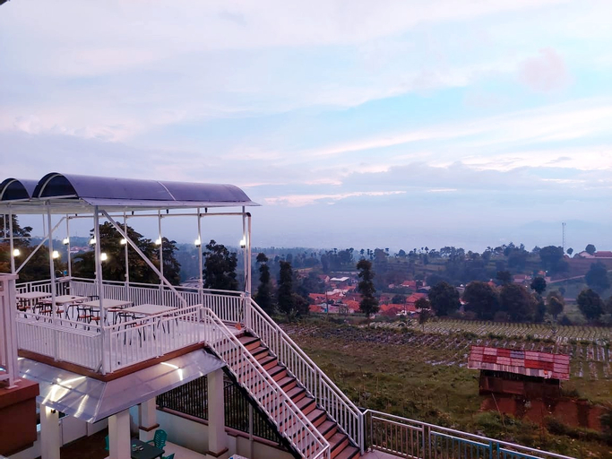 Villa Darren 282 5BR + 4bathroom, Bandung
