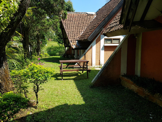 Cottage - 3 : Argapuri Resort di Jungle, Bandung