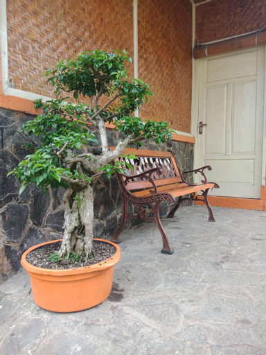 Exterior & Views 4, Villa Daffa Ciwidey - for family events & leisures, Bandung