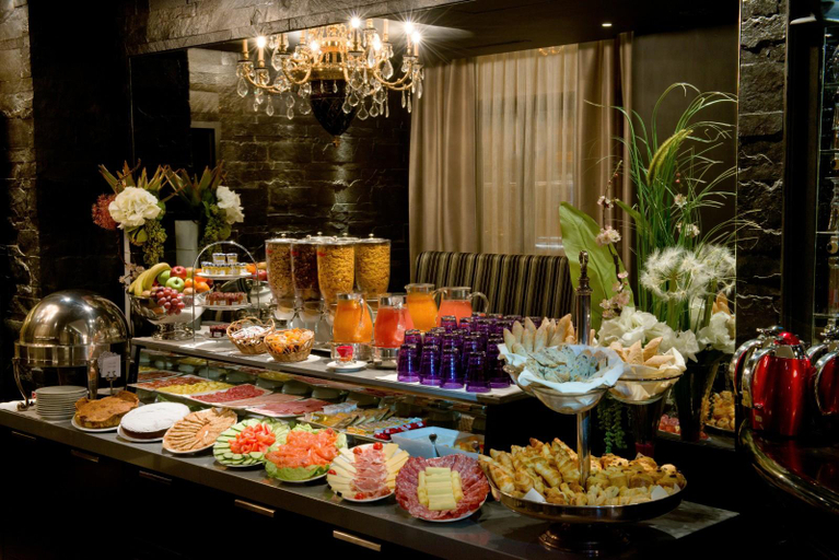 Food & Drinks 5, Hotel Lumen Paris Louvre, Paris