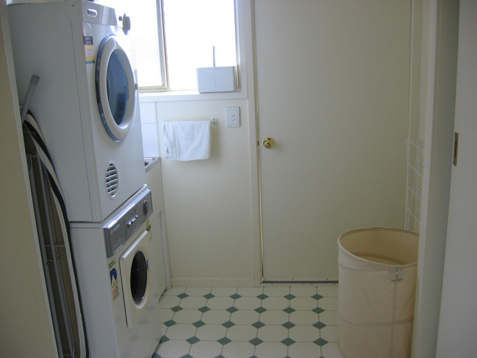 Bathroom 3, Beachwalk Cottage, Melbourne