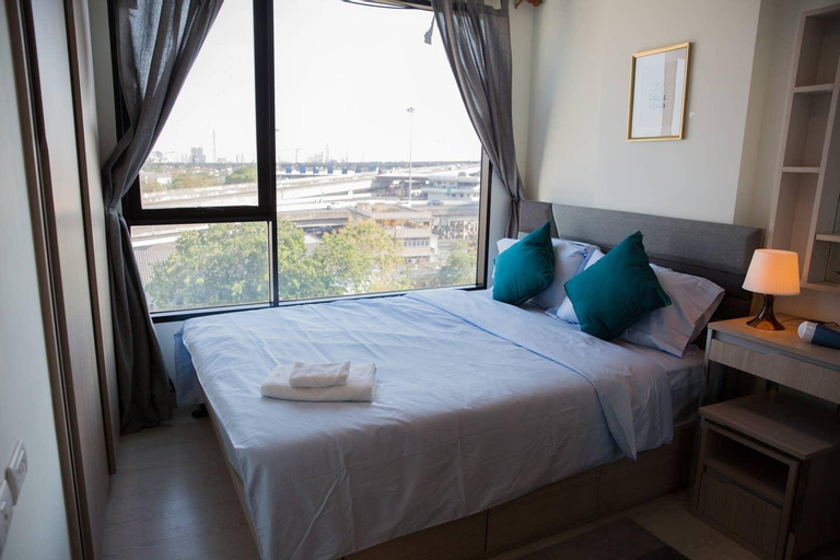 Bedroom 2, Local Food and Message near BTS On Nut!-bkmono19, Khlong Toey