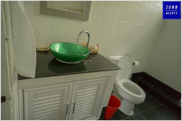 Bathroom, Beachfront Home for 10 Persons | HuaHin Beach, Hua Hin