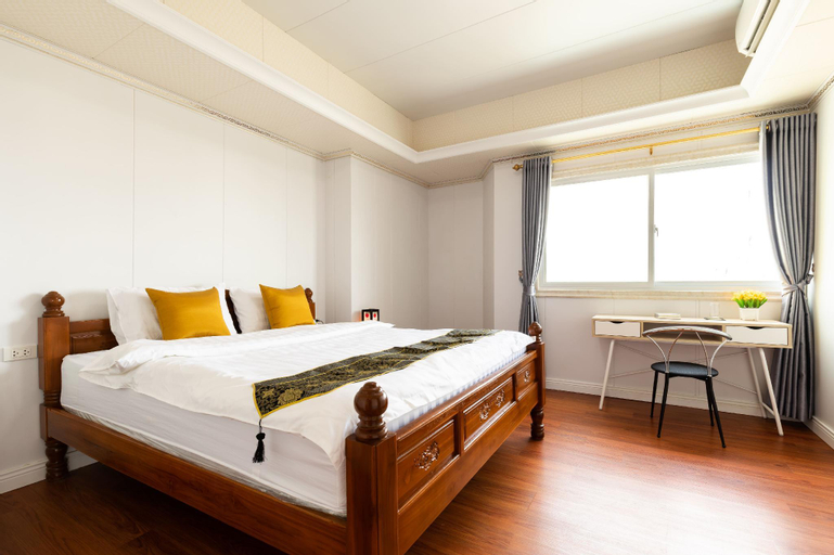 Bedroom 16