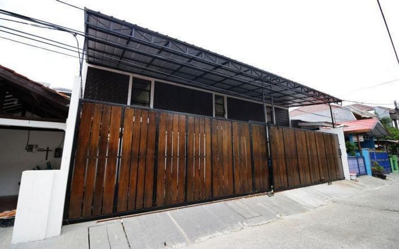 Exterior & Views, Swahouse Tanjung Priok Syariah Mitra RedDoorz, North Jakarta