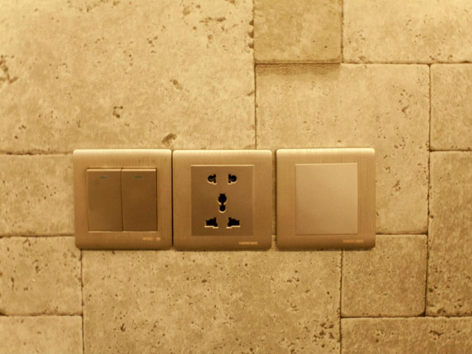 Bathroom 4, Lucky One Hostel, Taipei City