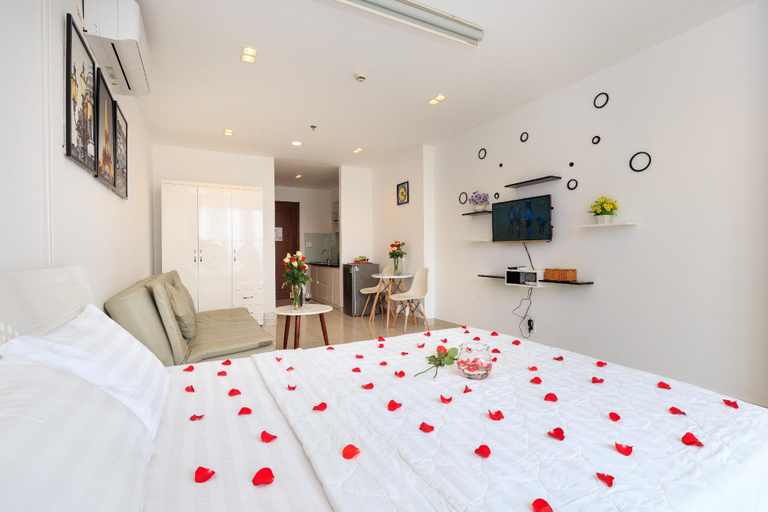 Bedroom 3, Tan Son Nhat airport- Sky center apartment, Tân Bình