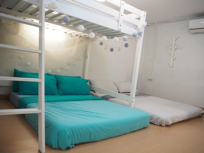 Bedroom 3, Relax in a Grand Living Space in Sathorn, Sathorn