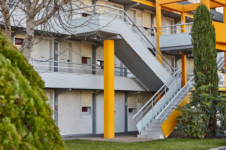 Exterior & Views 2, Kyriad ECO - Avignon Sud Parc des Expositions, Vaucluse