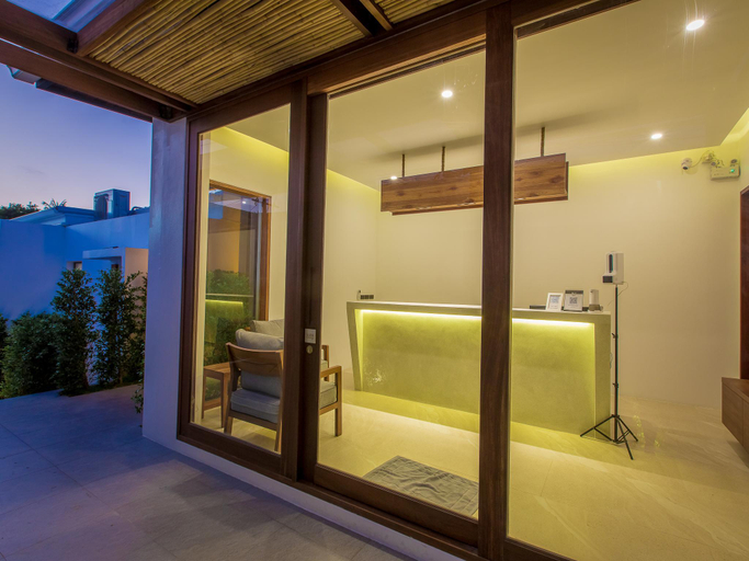 Public Area, White Whale Beachfront Pool Villa, Ko Samui
