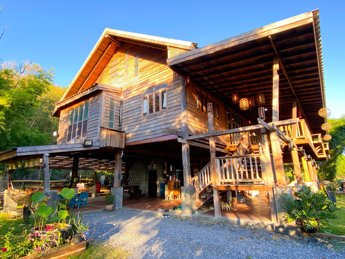 Others 3, Baanfarangkhaoyai House, Pak Chong