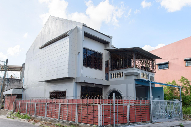 Bluebell House Hatyai/Cosy 3 BR/9mins drive>LeeGrd, Hat Yai