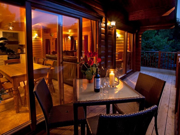 Others 4, Cherbridge Lodges – Riverside lodges short lets (business or holidays), Oxfordshire