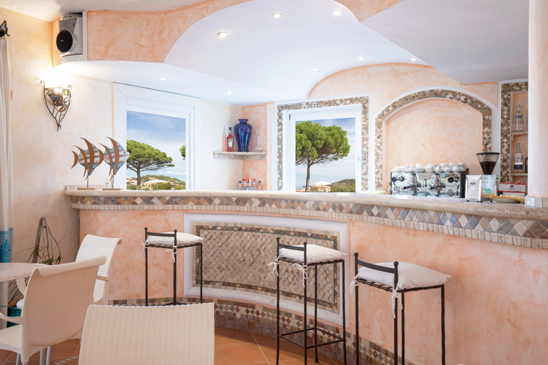 Food & Drinks 5, Club Hotel Cormorano, Olbia-Tempio