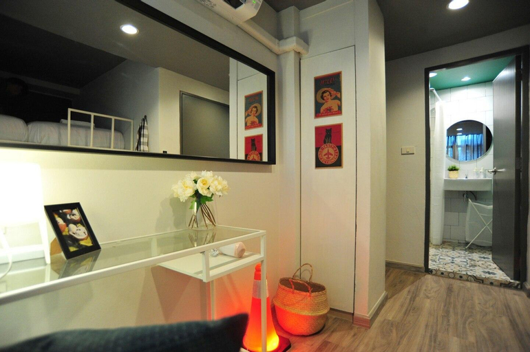 Others 5, (TT-2)TukTuk House 3 BR | 250m from MRT, Khlong Toey