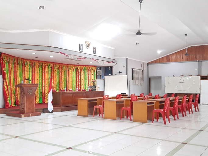 RedDoorz Syariah near Kawasan Saribu Rumah Gadang Solok Selatan, Solok Selatan