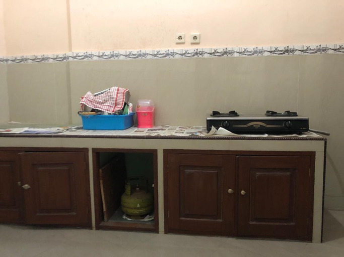Others 3, 9 Bedrooms Riza Villa, Malang