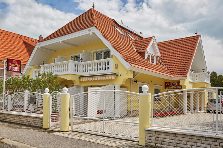 Exterior & Views 1, Gold Haus Pension, Balatonfüred