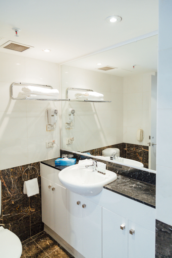 Bathroom 5, Seasons Darling Harbour, Sydney