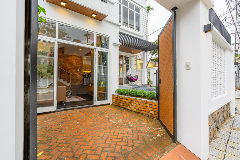 Public Area 3, Athena Beach Villa - 4BR - Walk to My Khe Beach, Da Nang
