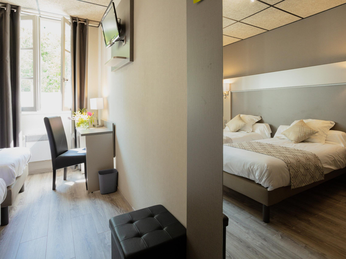 Bedroom 3, Logis Hôtel Restaurant Family & Spa, Lozère