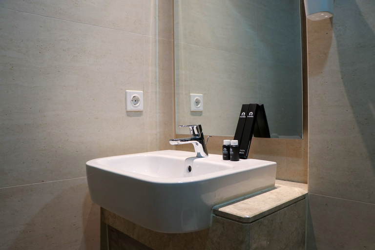 Bedroom 5, Nice and Stylist Studio at Gold Coast Apartment By Travelio, North Jakarta
