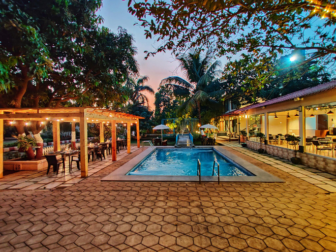 Public Area, Pushp Vatika Resort & Lawns, Raigarh