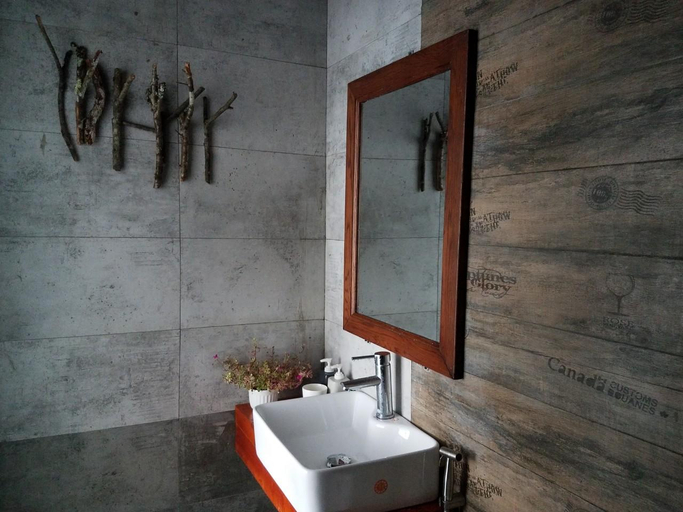 Bathroom 5, Hotel Lang Ko Ho, Đà Lạt