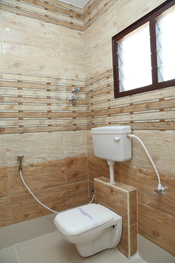 Bathroom 3, HOTEL VENKAATESWARA, Tirunelveli