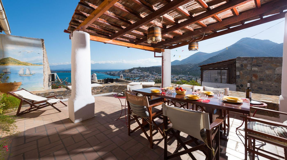 Others 5, The Traditional Homes of Crete, Crete