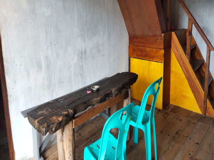 Others 5, Natio Homestay, Samosir