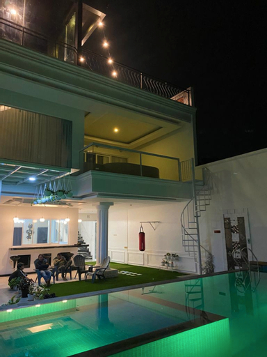 Sport & Beauty 5, A Luxury Villa Bubu by Ranti Bubu, Bandung