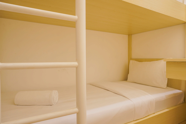 Bedroom 5, Fully Furnished with Pleasure 2BR at Sky House BSD Apartment By Travelio, South Tangerang