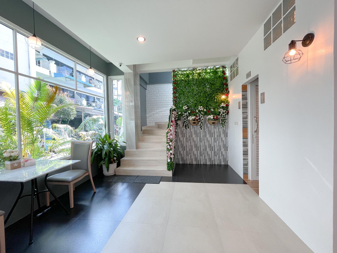 Public Area 3, Le Cartier, Phuket Island