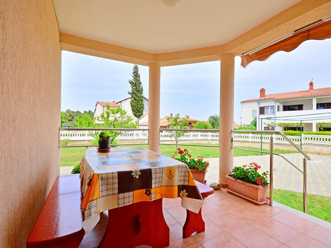 Others 5, Apartment 1189, Premantura