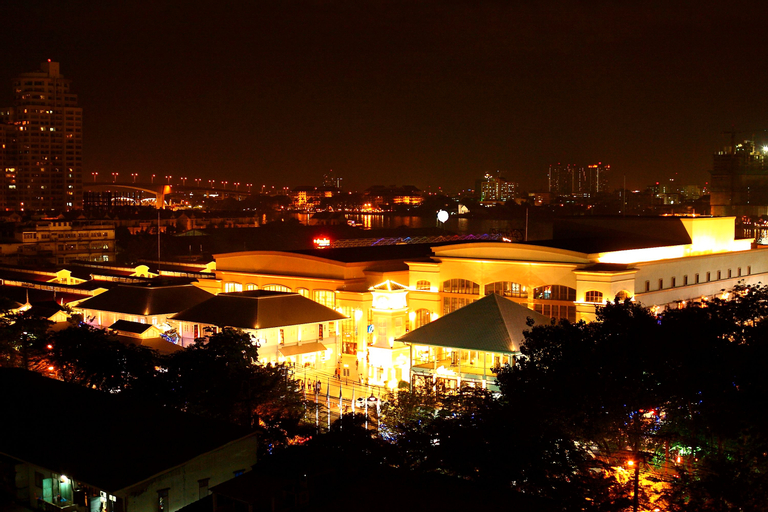 Exterior & Views 11