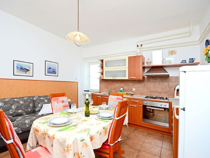 Others 4, Apartment 1189, Premantura