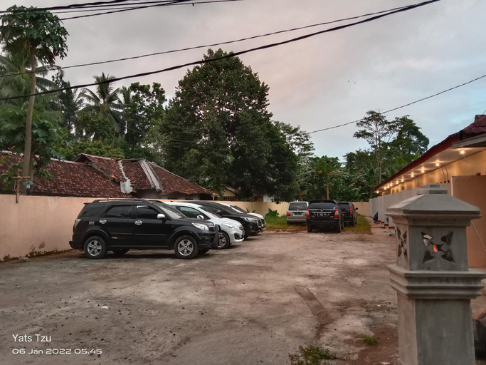 Others 5, Hotel Sunrise Carita, Serang