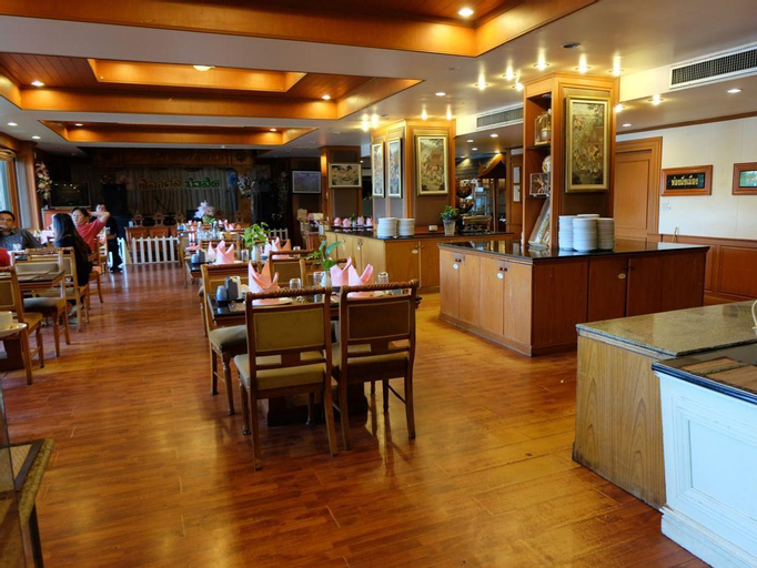 Food & Drinks 2, Taksila Hotel, Muang Maha Sarakam