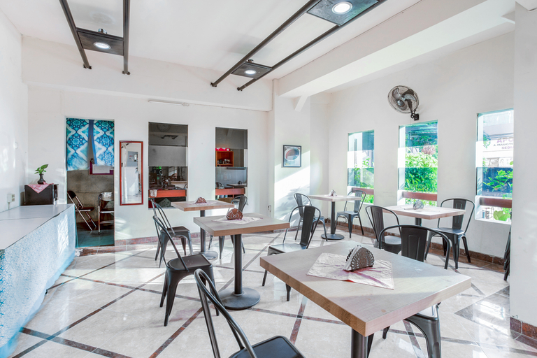 Food & Drinks 4, OYO 3819 Hotel Winotosastro, Yogyakarta