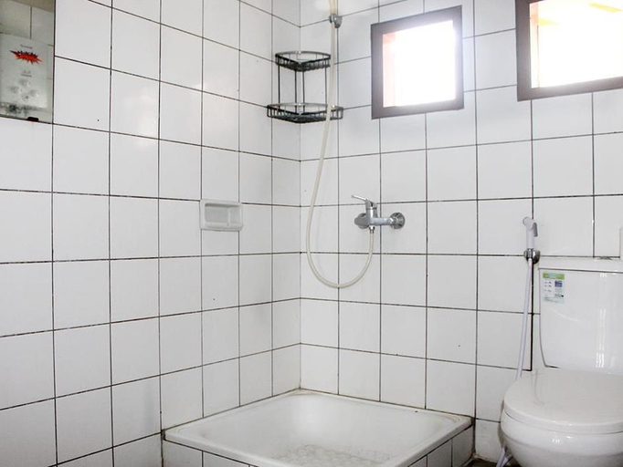 Bathroom 3, The Haven 4BR Private Family Villa Lembang, Bandung