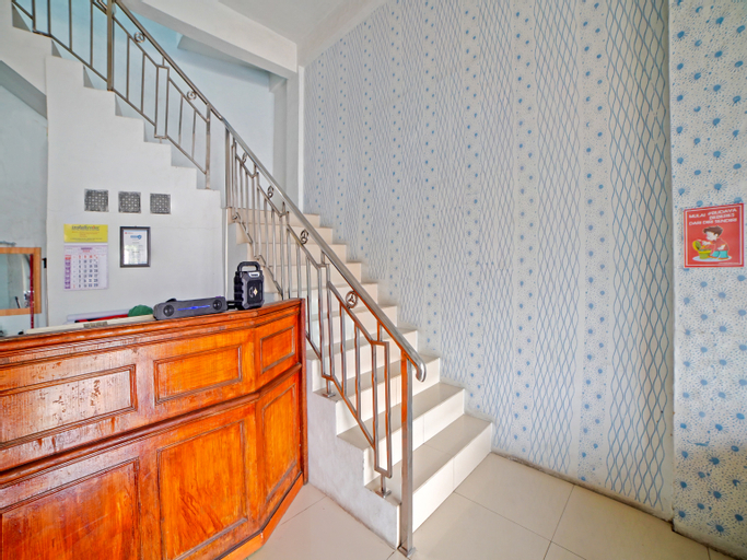 Public Area 2, OYO 90922 Gurusinga Guesthouse, Medan