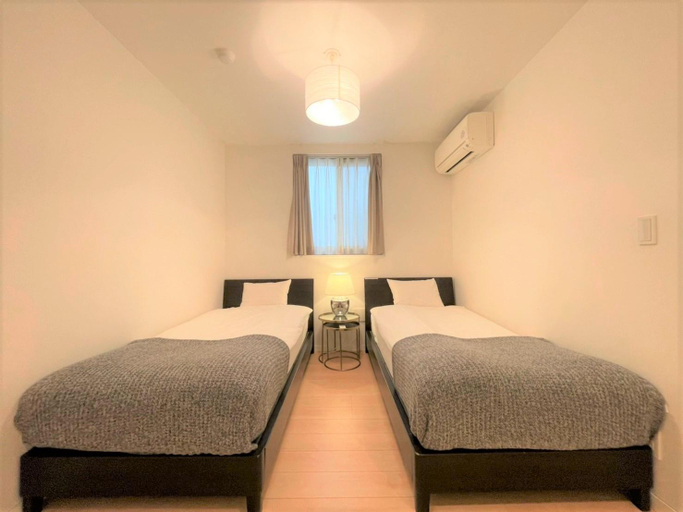 Bedroom 2, SALON SHIBUYA High-end Cozy apartment B2, Shibuya
