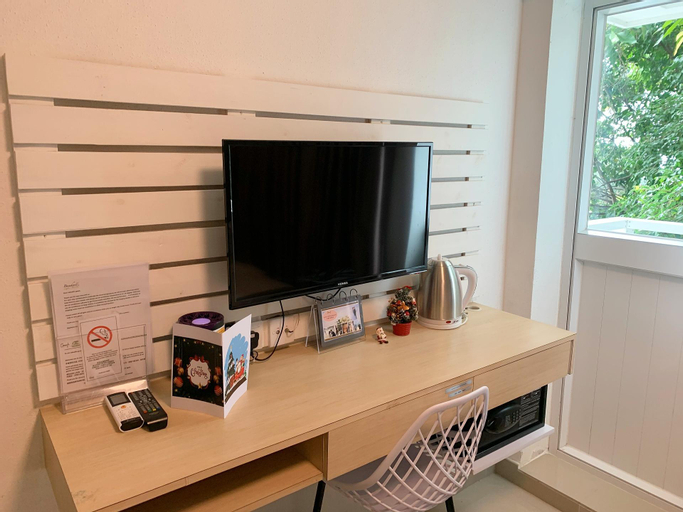 Bayshore Inn Room with open view Balcony P10, Lantau Islands