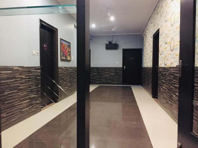 Others 5, The Omaira, Jaipur
