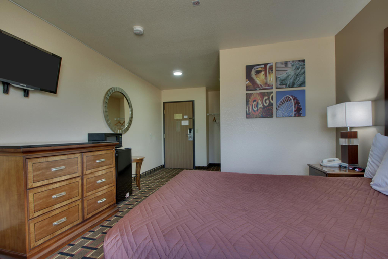 Bedroom 3, Heritage Grand Inn, Fulton