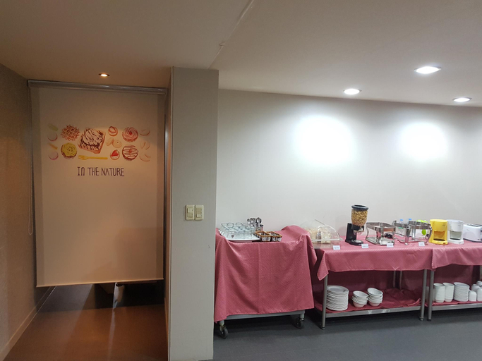 Food & Drinks 4, Hotel Cloud 9, Gimhae
