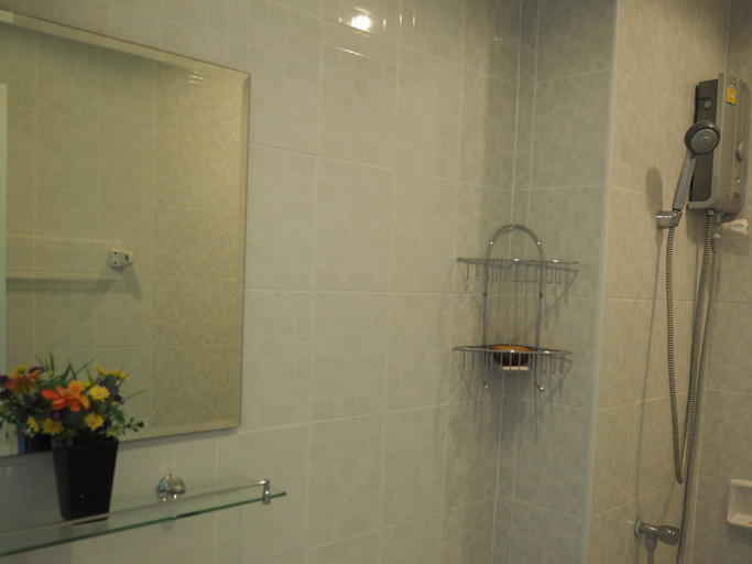 Bathroom 4, Zcape Condotel @ Bangtao Beach, Phuket Island