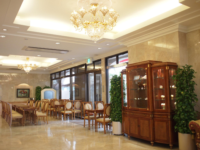 Food & Drinks 5, Hotel Sun Queen, Naha