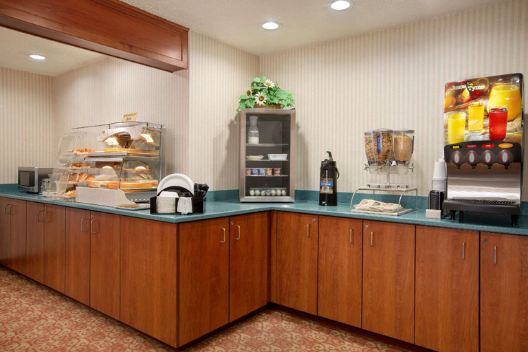 Food & Drinks 5, Baymont By Wyndham Whitefish, Flathead